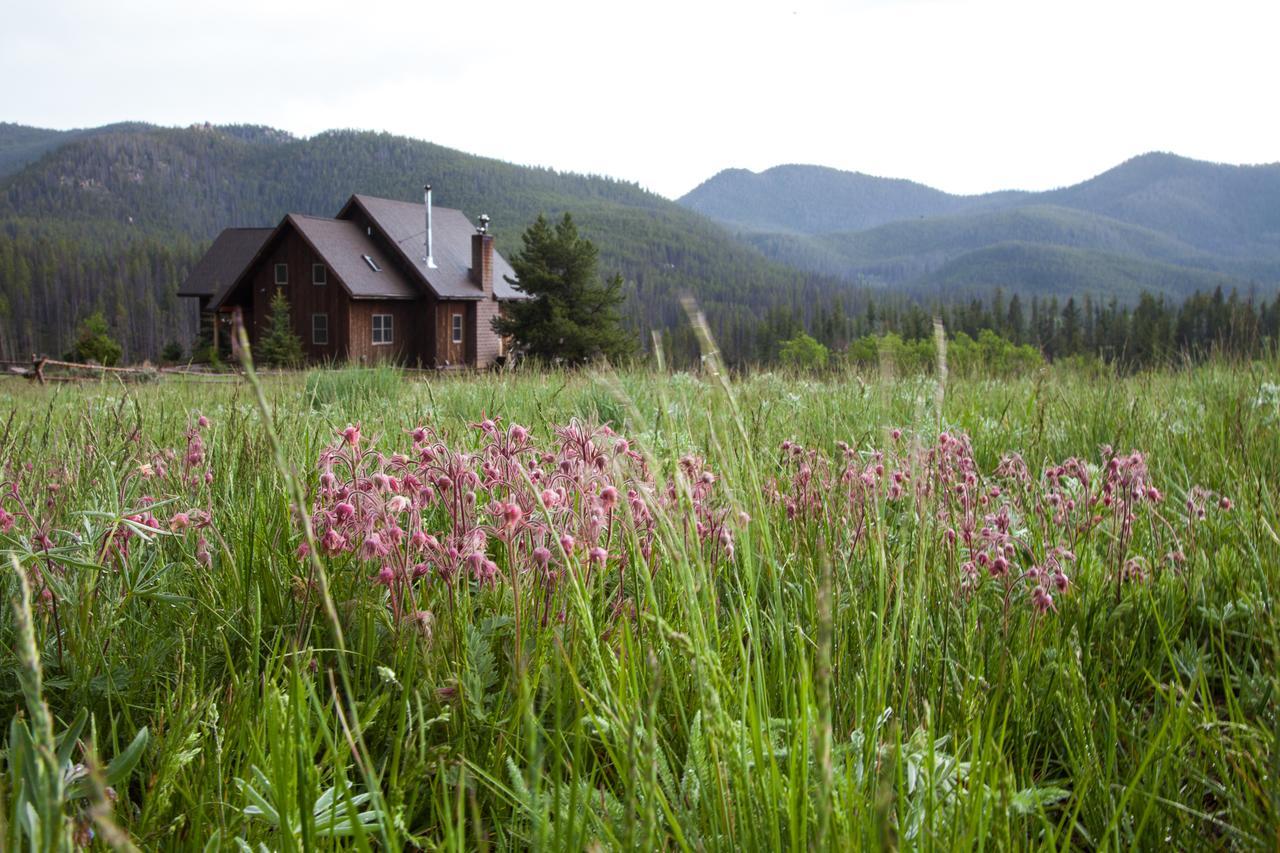 Homestake Lodge Whitehall Exterior photo
