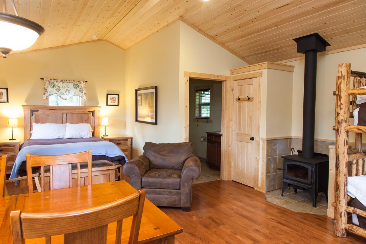 Homestake Lodge Whitehall Exterior photo